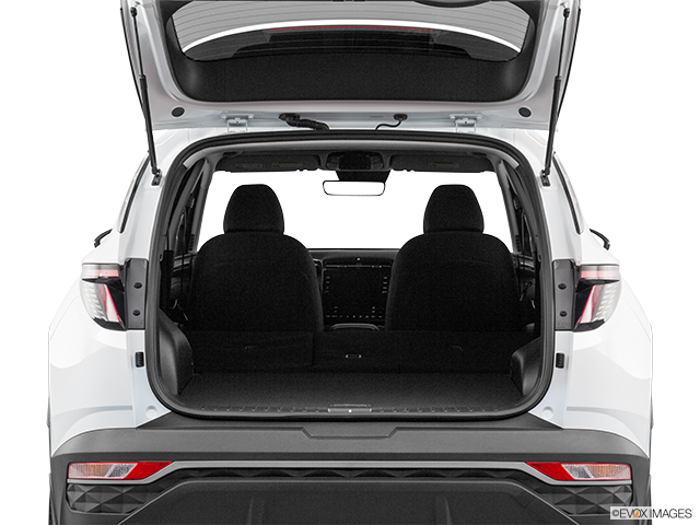 2022 Hyundai Tucson | Hatchback & SUV rear angle