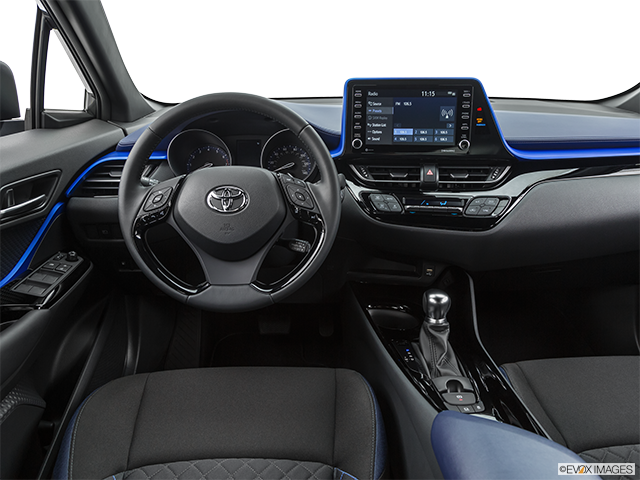 2022 Toyota C-HR | Steering wheel/Center Console