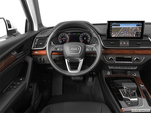 2022 Audi Q5 | Steering wheel/Center Console