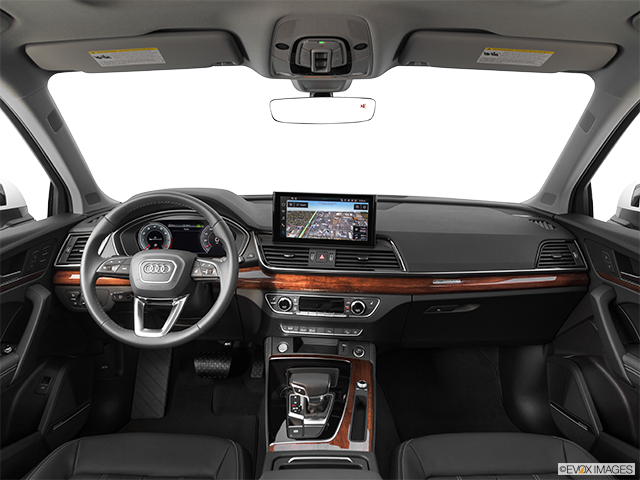 2024 Audi Q5 | Centered wide dash shot