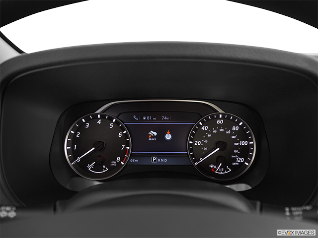 2022 Nissan Frontier | Speedometer/tachometer