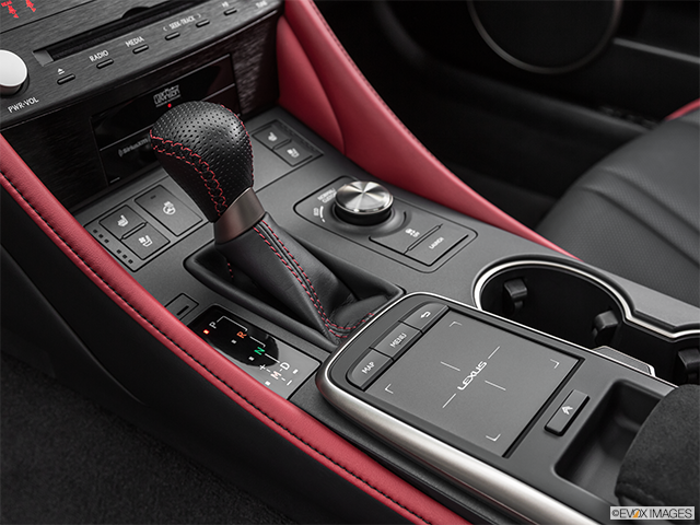 2022 Lexus RC F | Gear shifter/center console