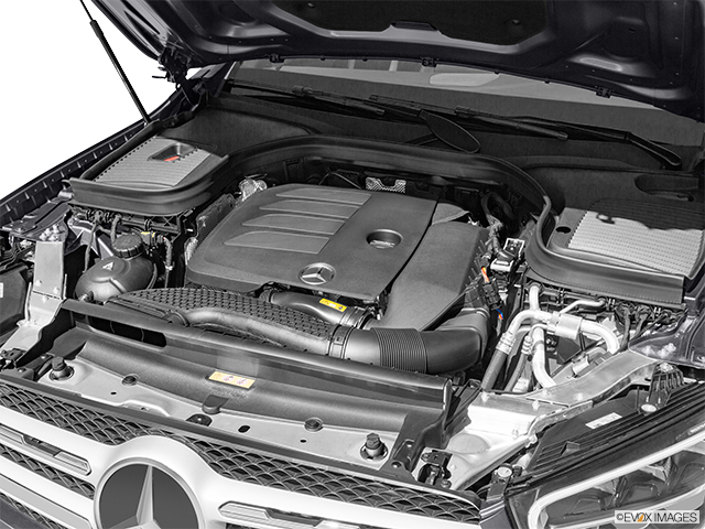 2023 Mercedes-Benz GLC | Engine