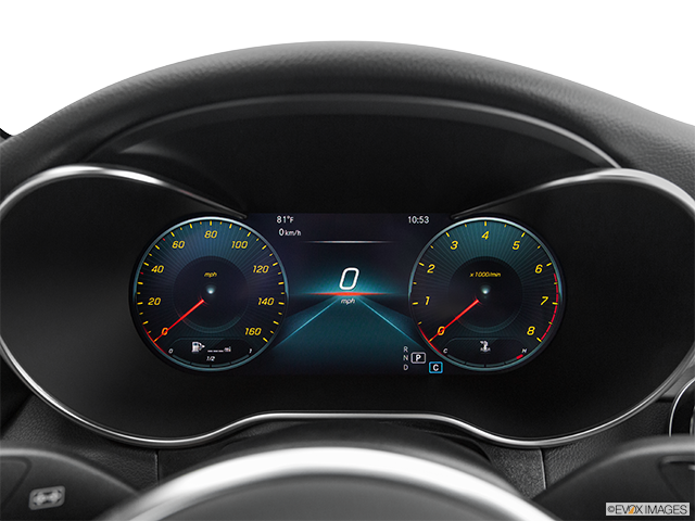 2023 Mercedes-Benz GLC | Speedometer/tachometer