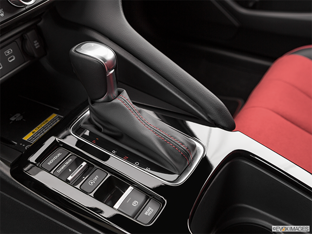 2024 Acura Integra | Gear shifter/center console