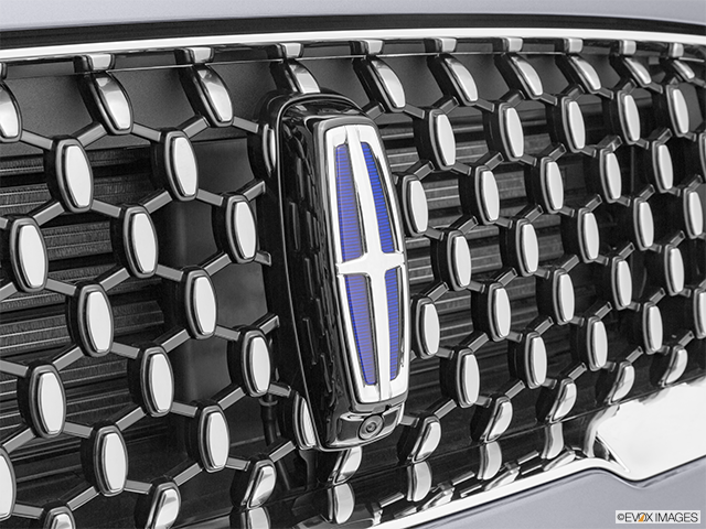 2022 Lincoln Corsair | Rear manufacturer badge/emblem