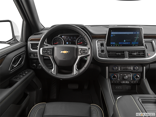 2022 Chevrolet Suburban | Steering wheel/Center Console