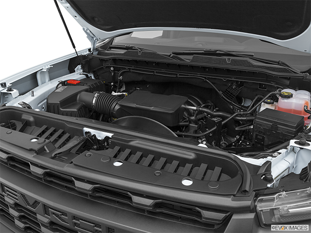 2022 Chevrolet Silverado 2500HD | Engine