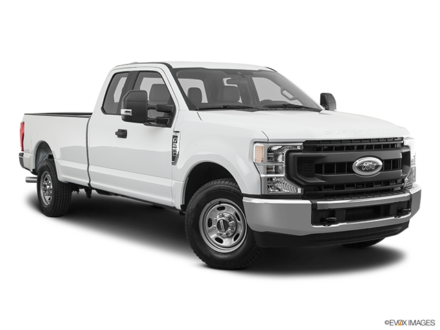 2024 Ford F-250 Super Duty | Front passenger 3/4 w/ wheels turned