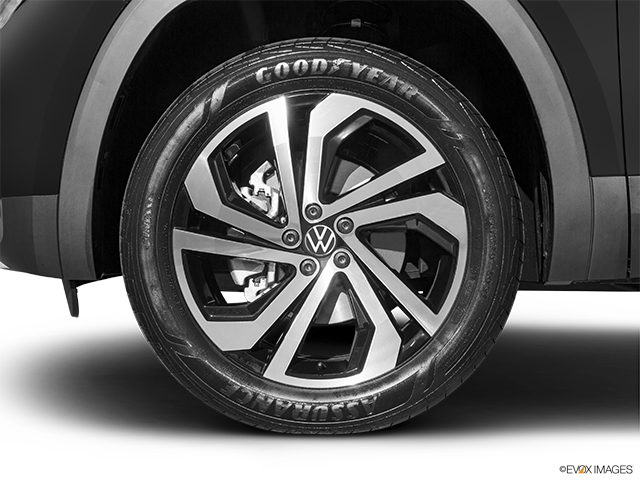 2022 Volkswagen Atlas | Front Drivers side wheel at profile
