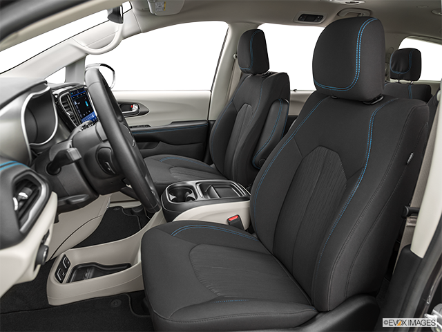 2022 Chrysler Pacifica | Front seats from Drivers Side