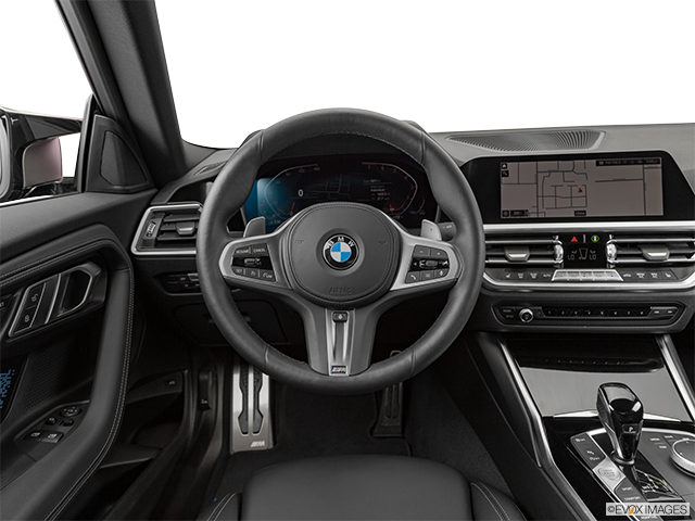 2022 BMW 2 Series | Steering wheel/Center Console