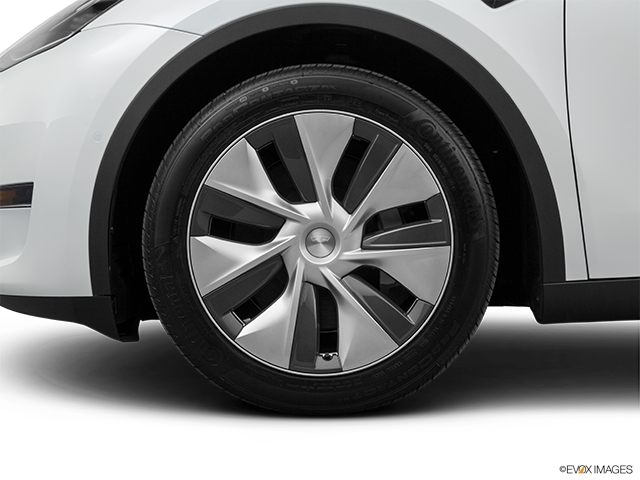 2022 Tesla Model Y | Front Drivers side wheel at profile
