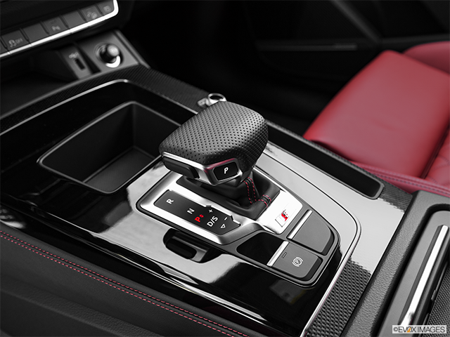 2022 Audi SQ5 Sportback | Gear shifter/center console