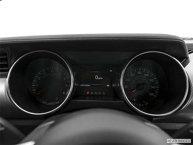 2022 Ford Mustang | Speedometer/tachometer
