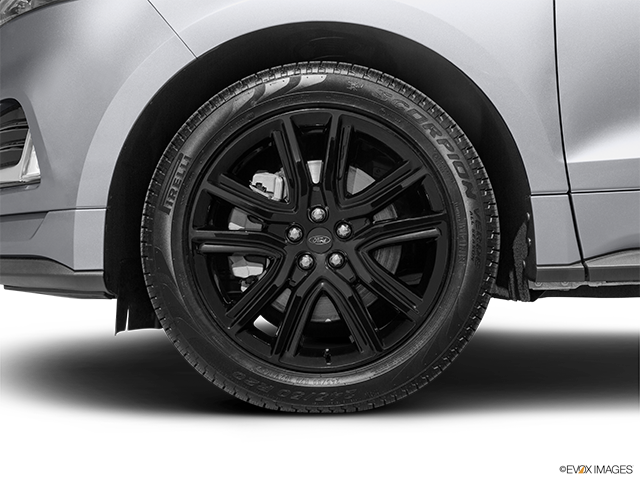 2022 Ford Edge | Front Drivers side wheel at profile
