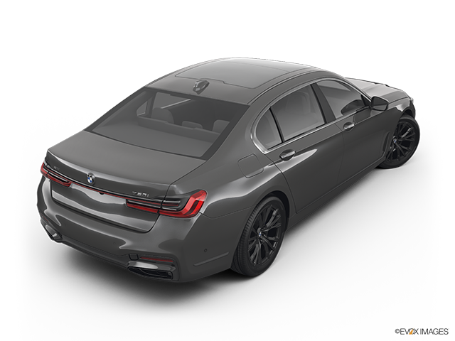 2022 BMW 7 Series | Rear 3/4 angle view