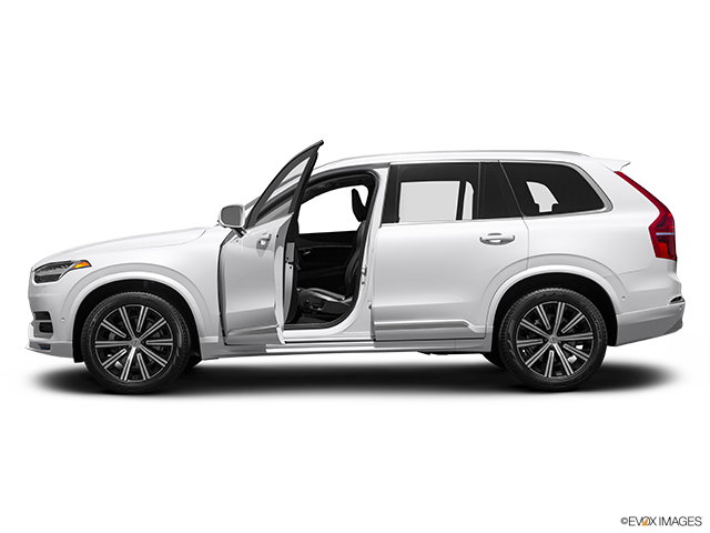 2022 Volvo XC90 | Driver's side profile with drivers side door open
