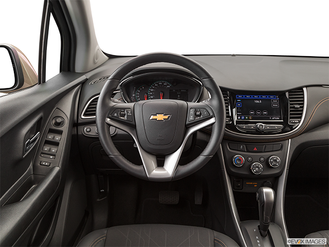 2024 Chevrolet Trax | Steering wheel/Center Console