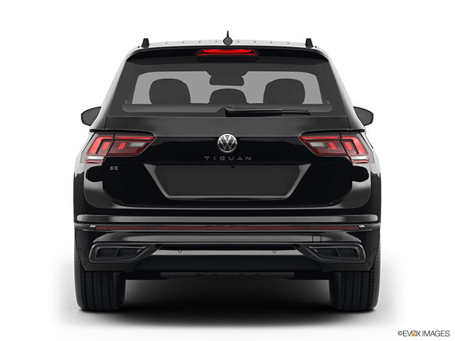 2022 Volkswagen Tiguan | Low/wide rear