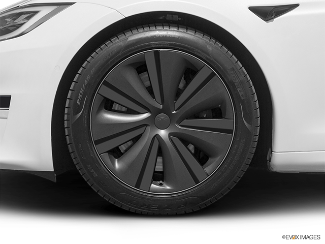2022 Tesla Model S | Front Drivers side wheel at profile