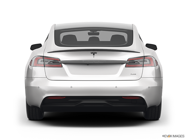 2023 Tesla Model S | Low/wide rear