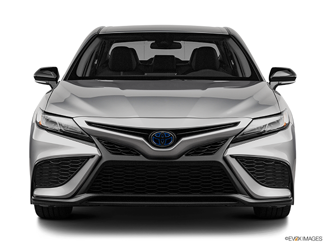 2022 Toyota Camry Hybrid | Low/wide front