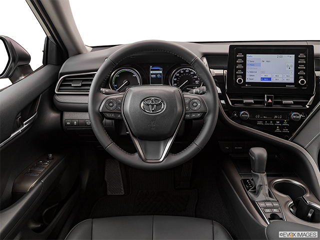 2022 Toyota Camry Hybrid | Steering wheel/Center Console