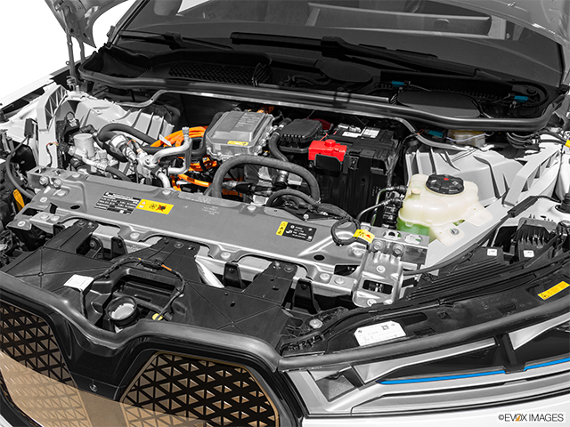 2022 BMW iX | Engine