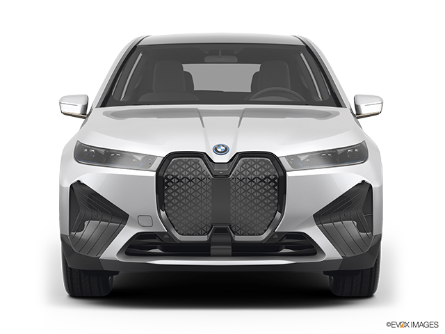 2022 BMW iX | Low/wide front