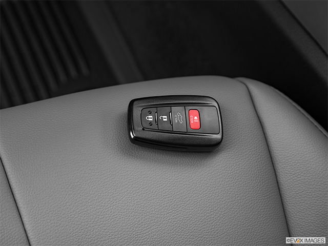 2022 Toyota Highlander | Key fob on driver’s seat