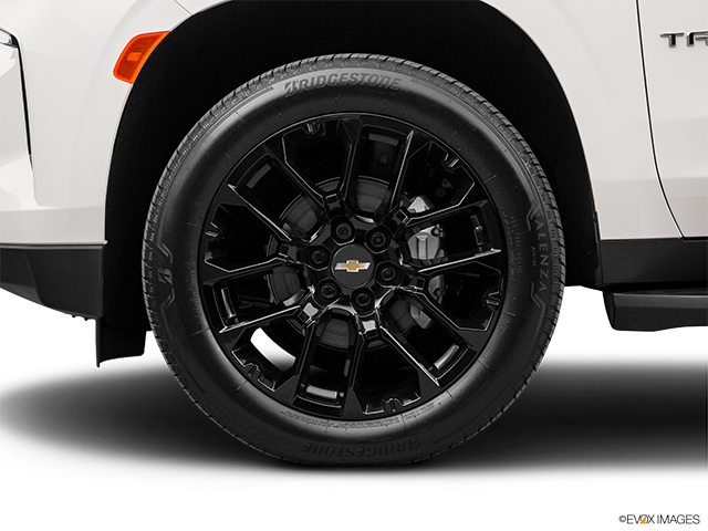 2022 Chevrolet Tahoe | Front Drivers side wheel at profile