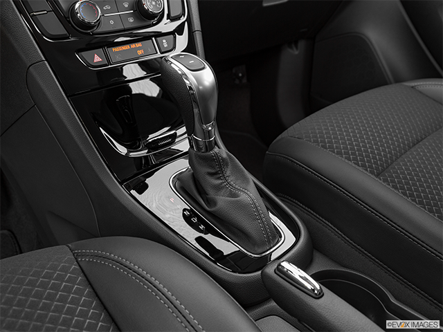 2022 Buick Encore | Gear shifter/center console
