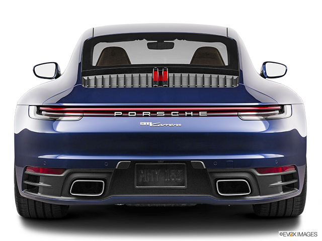 2022 Porsche 911 | Low/wide rear