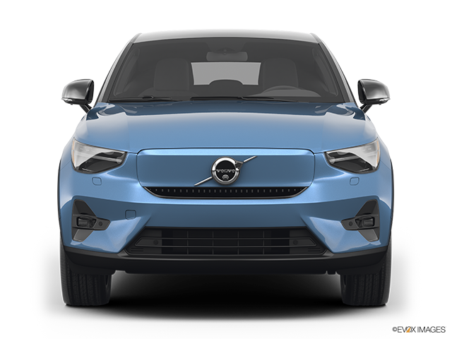 2022 Volvo C40 | Low/wide front