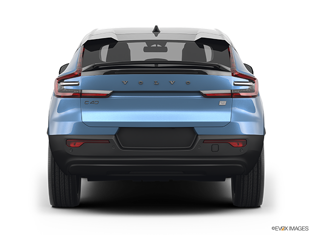 2022 Volvo C40 | Low/wide rear