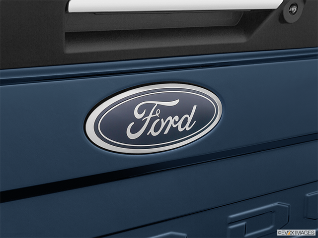 2022 Ford F-350 Super Duty | Rear manufacturer badge/emblem