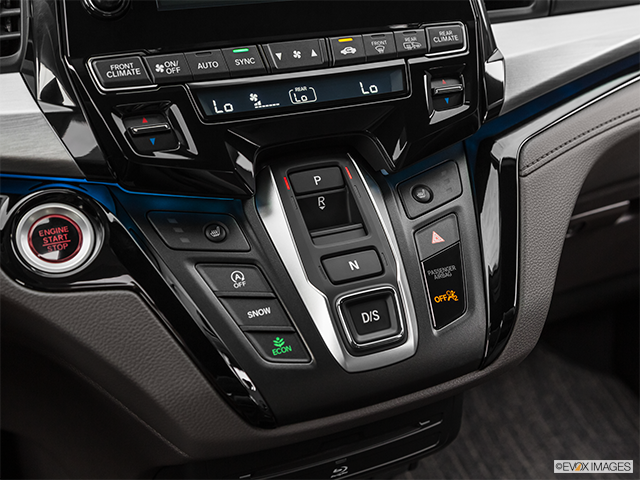 2024 Honda Odyssey | Gear shifter/center console