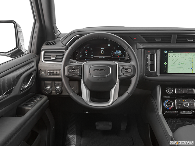 2022 GMC Yukon | Steering wheel/Center Console