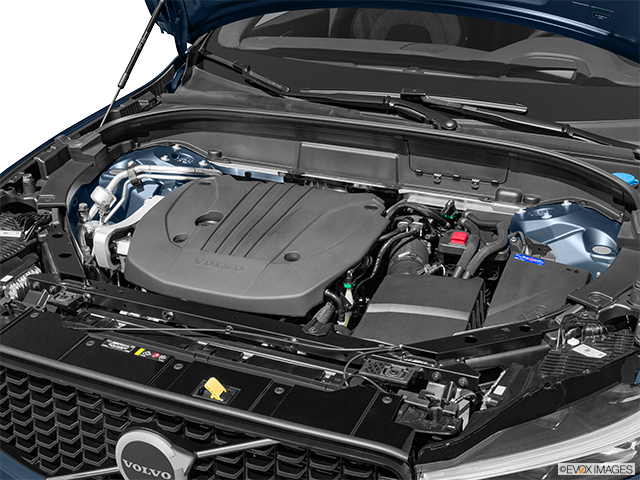 2022 Volvo XC60 | Engine