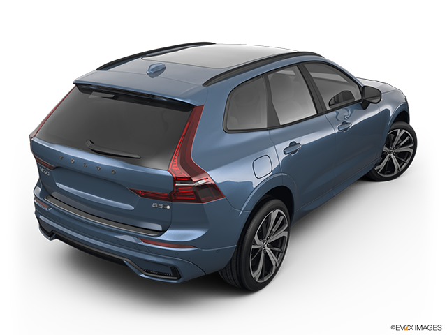 2022 Volvo XC60 | Rear 3/4 angle view