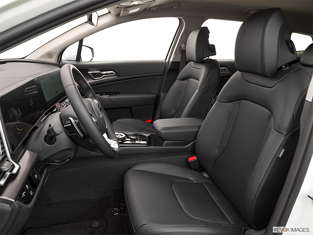 2023 Kia Sportage | Front seats from Drivers Side