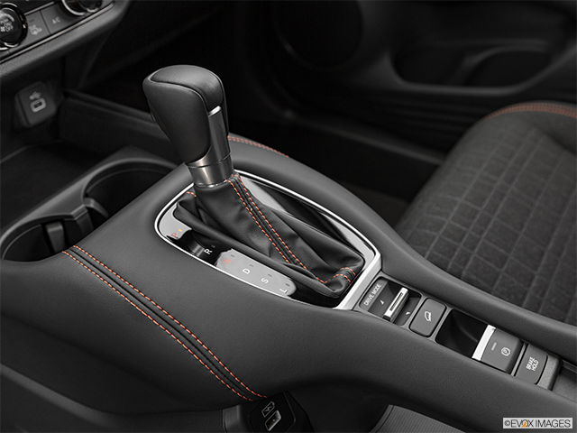 2023 Honda HR-V | Gear shifter/center console