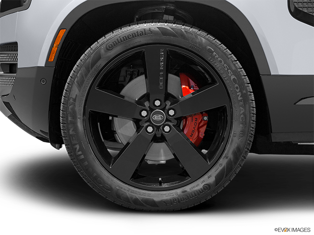 2024 Land Rover Defender | Front Drivers side wheel at profile