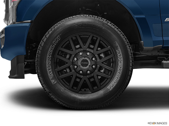 2022 Ford F-250 Super Duty | Front Drivers side wheel at profile