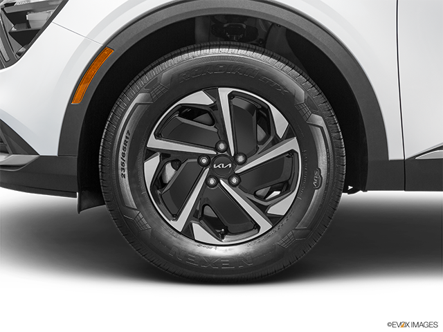 2023 Kia Sportage | Front Drivers side wheel at profile