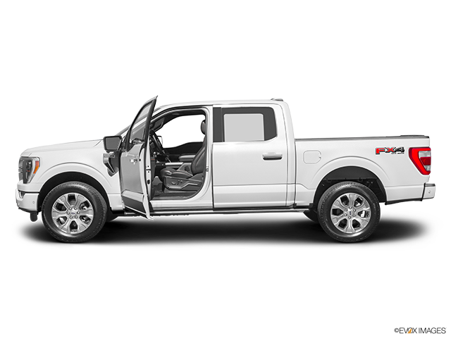 2022 Ford F-150 | Driver's side profile with drivers side door open