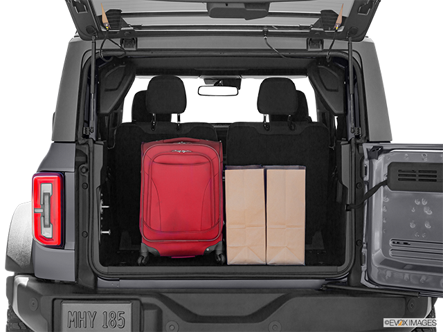 2022 Ford Bronco | Trunk props