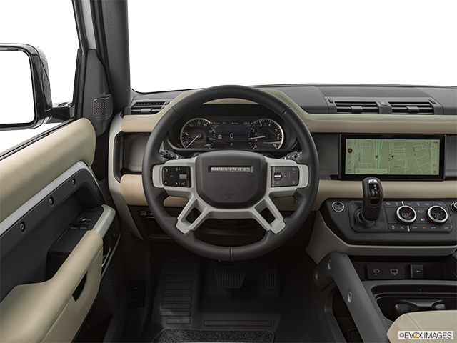 2023 Land Rover Defender | Steering wheel/Center Console