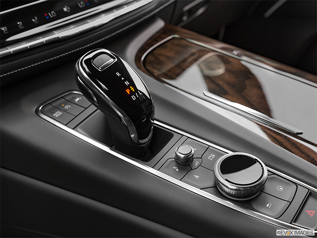 2023 Cadillac Escalade | Gear shifter/center console